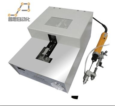 使用好色先生APP下载锁螺丝机的六个步骤